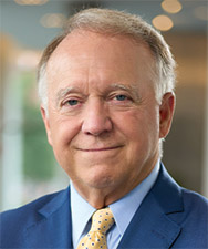 [MISSING IMAGE: ph_thomasjlynch-4c.jpg]